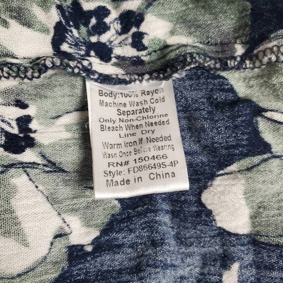 Fun2Fun 2X Navy Green White Floral Long Sleeve Button Blouse - Picture 6 of 8